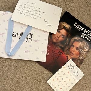 Djerf nail art + Signed djerf magazine